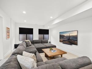 Modern Mountain Escape Hot Tub Deer Valley Close