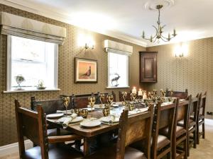 6 Bed in Otley oc-g0022