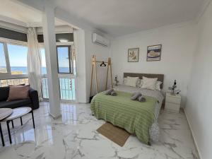 Penthouse studio with ocean view AC and pool Mijas ALMIRANTE 135