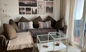 Cris House, Arroyo de la Miel