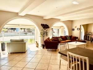 Magnifique villa avec piscine et jardin 14 personnes