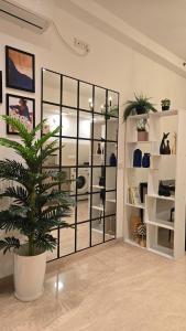 Empire Stays - Coastline Studio Hiranandani Estate