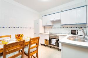 TenoHomes Stunning Family Retreat in Los Silos