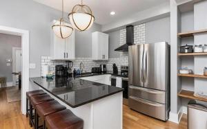 Boutique Italian Village OSU 4BR 4 parking