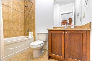 2 bedrooms 2 bathrooms