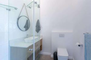 Spectacular position to main beach