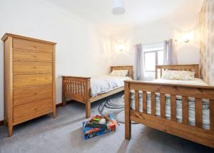 Coedllys Cottage - A countryside retreat for families and friends, with exclusive use of a swim spa