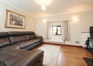 Coedllys Cottage - A countryside retreat for families and friends, with exclusive use of a swim spa