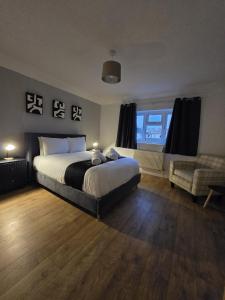 5BR 5BA House with Free Parking for Family and Corporate