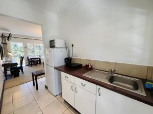 Sandton Luxury Suite 1