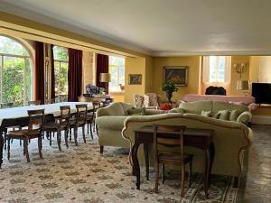 Spacious villa with private pool in Esposende