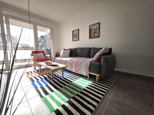 Spacious appartment in a residence with pool
