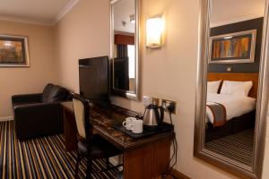 Weathervane Hotel by Greene King Inns