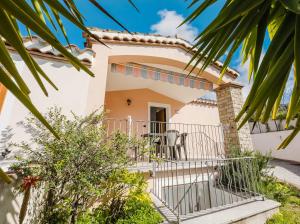 Hammer's Villa img23