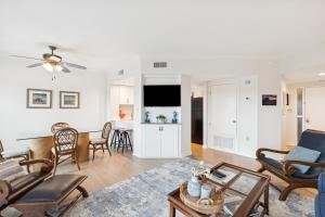 202 Captains Quarters