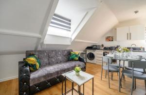 Modern 1BR Apartment