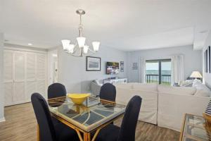 251 Captains Quarters