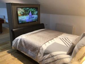 Luxury Studio Loft with Car Charging Point