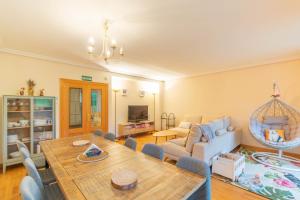 Gran chalet con jardín a 5 minutos de Pamplona