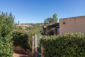 GuestHost - Il Poggio Nest with Garden and Parking