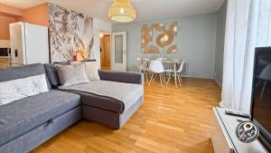 Golden Butterfly Disneyland Paris - Rentaway BnB