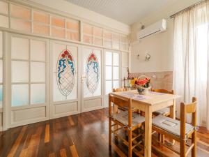 Acropol Seaview Apartment in Corfu Old Town by the Old Port