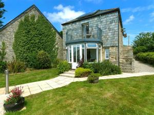 Old Barn Tregonetha glorious countryside views