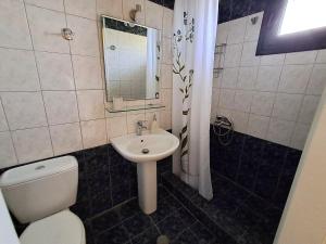 Nikiti s Summer House