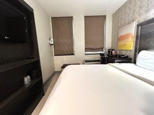 Times Square West Hotel, BW Signature Collection