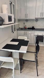 Cozy apartment overlooking Cabo Roig strip