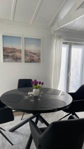 Dune Nest 233 - beautiful house near beach - up to 4 guests with garden, parking, WLAN