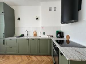 Zwycięzców Apartment near National Stadium by Mia