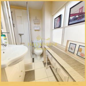 Le Petit Stanislas Downtown Free coffee