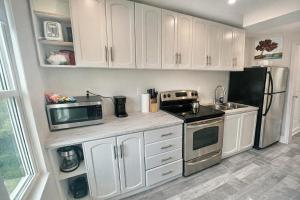 Secluded Hamilton 2BR with 4 Beds, Sleeps 6