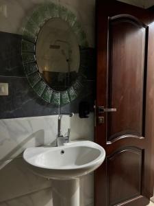 Moonlight in Cairo 2