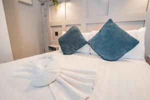 Charming Howth Marina Retreat