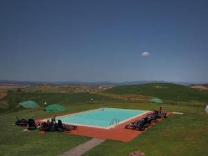 Talu Large Farmhouse in Asciano with Swimming Pool Casetta Itaalia