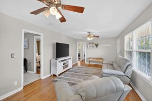 3BR Brick Ranch Masters Fenced Yard Near MCG