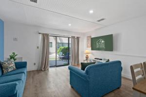 Myrtle Dunes- Across from Beach, Pet Friendly