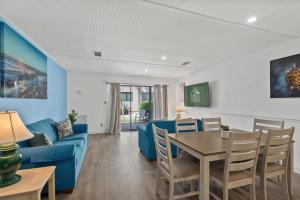 Myrtle Dunes- Across from Beach, Pet Friendly