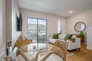 Dluxx Stylish Retreat 3 Suites Near Disney 3216