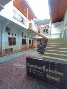 I am Backpacker Hostel