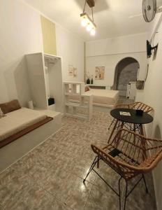 Overhill Apartments Adamas