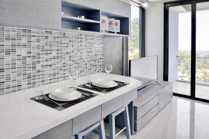 Peaceful Mountain View 1br apartment