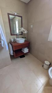 Adosado con espectacular jardín en resort de golf