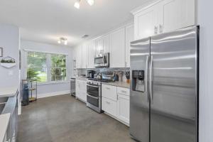 Coastal Haven-5 mins to Beach-15 mins to dtwn