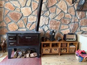 Το Πέτρινο της Γιαγιάς