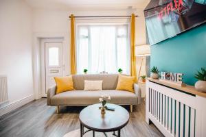 Golden Aqua Haven Retreat Free Parking 14PPL