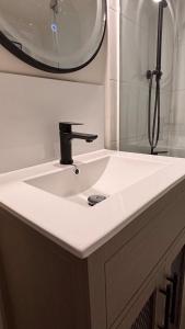 Departamento calle España, Frente a Centro Comercial