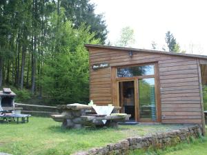 Maisons de vacances Cosy holiday home with garden in Walscheid : photos des chambres